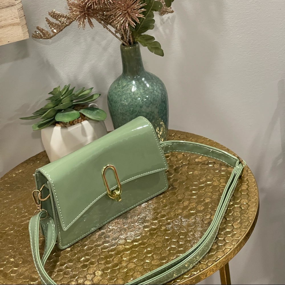 Woman’s handbag